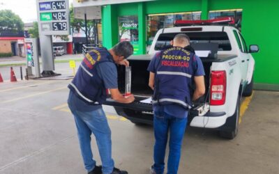Procon notifica mais de 20 postos de combustível de Goiânia a justificarem aumento repentino de preços